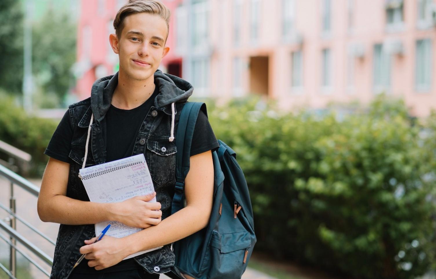 Financial analysis session showing budget allocation methods